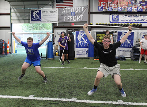 Kansas City Athlete Training Offensive Line Football Academy Group Classes and Private 1 on 1 Lessons for youth, middle school and high school football players looking to improve and gain confidence becoming a better offensive lineman whether it is Center, Guard, or Tackle on the football field with fundamentals being taught at the WeTrainKC Indoor Facility in Kansas City Missouri