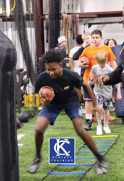 Kansas City Athlete Training Running Back Football Academy Group Classes and Private Running Back 1 on 1 Lessons for youth, middle school and high school football players looking to improve and excel at the Running Back position with fundamentals being taught at the WeTrainKC Indoor Facility in Kansas City Missouri